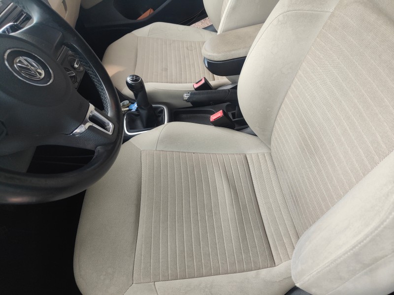 Nettoyage intérieur et pressing des sièges tissu sur Volkswagen Polo à Fos-sur-Mer